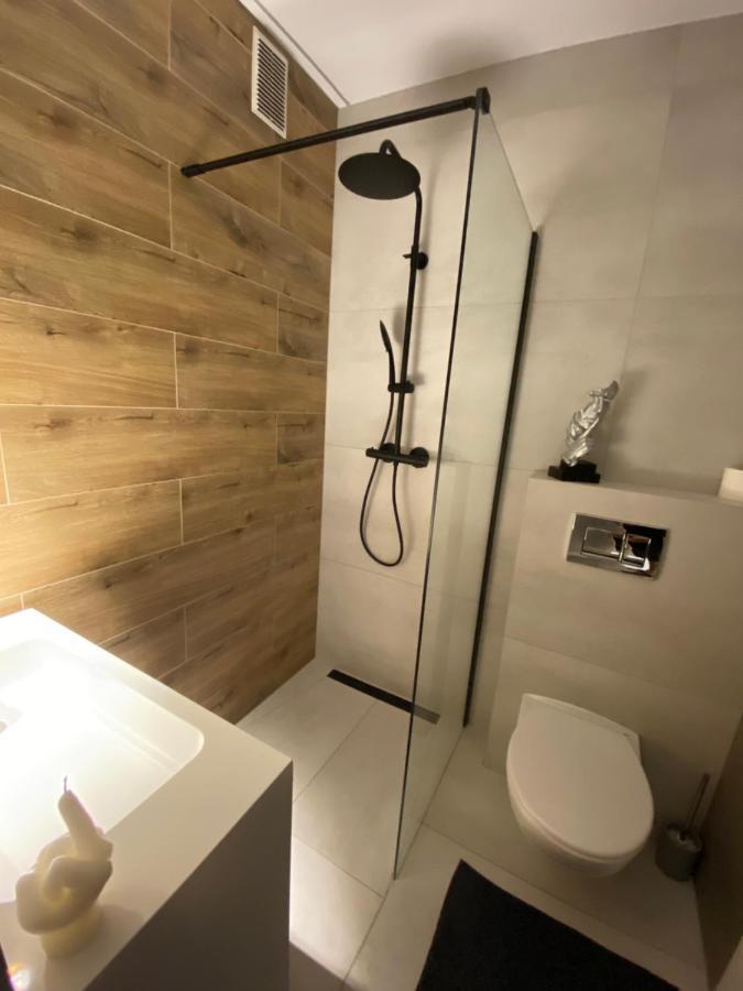 Love Glow Studio Cracovie Extérieur photo