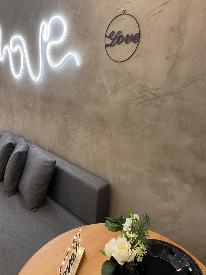 Love Glow Studio Cracovie Extérieur photo