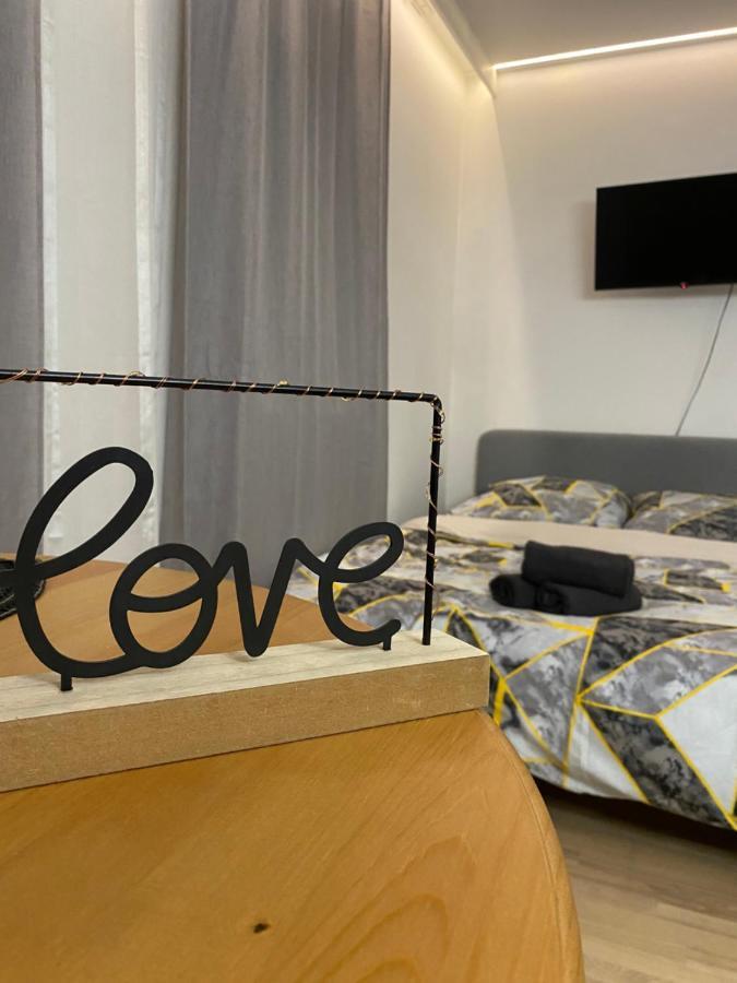 Love Glow Studio Cracovie Extérieur photo